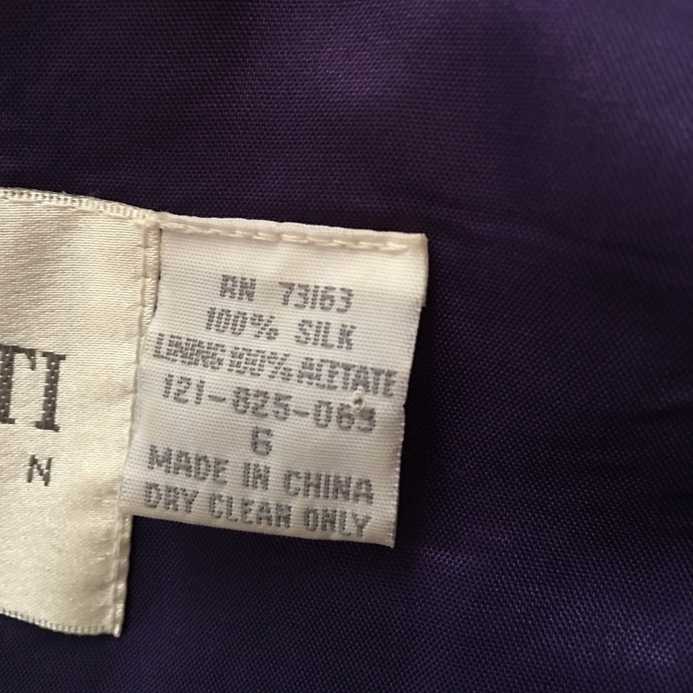 Hugo Buscati Collection Dress - Picture 5 of 5